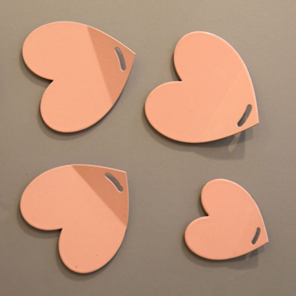 Pack 4 Heart Shaped Refrigerator Magnets.