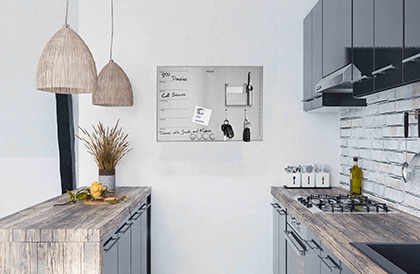 Stainless steel memo board and magnetic flat rubber in the kitchen