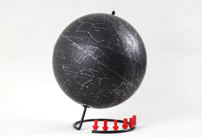 <strong>Magnetic Celestial Globe</strong>